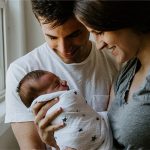 La importancia del apego materno y paterno en el primer año de vida